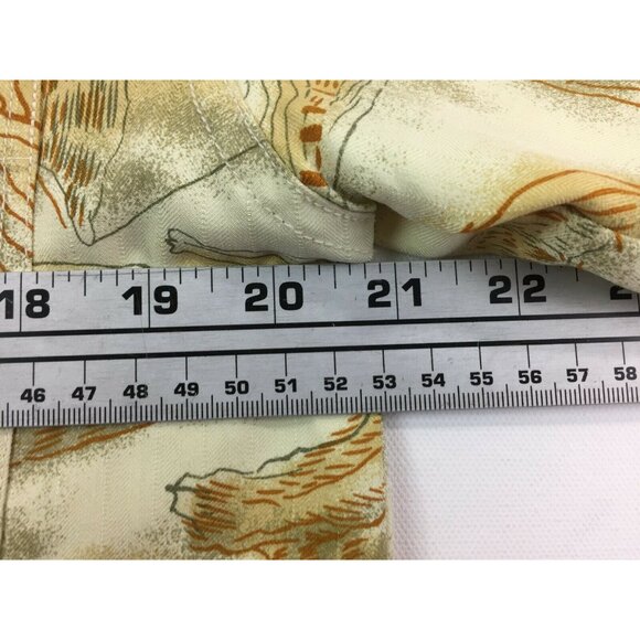 Tommy Bahama Men's Hawaiian Shirt Beige Yellow Life Weekend Shells Size Medium - Picture 8 of 8